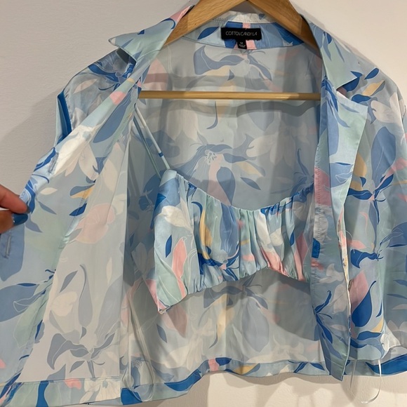 Cotton Candy Blue Pajama Top with Floral Print and Short Sleeves - Picture 3 of 5